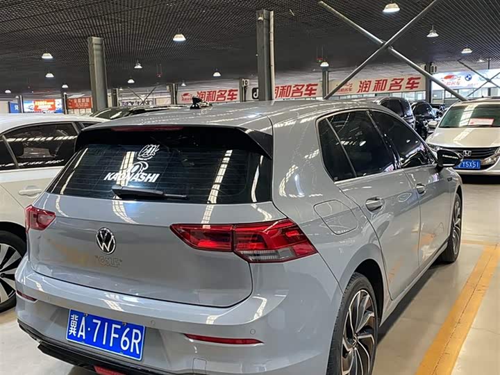 Фото 4 - Volkswagen Golf