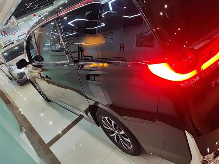 Фото 5 - GAC Trumpchi M8