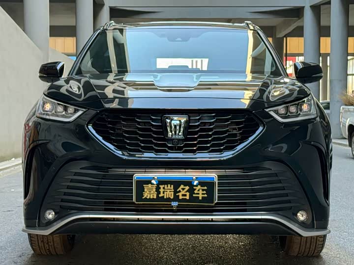 Фото 2 - Toyota Crown Kluger