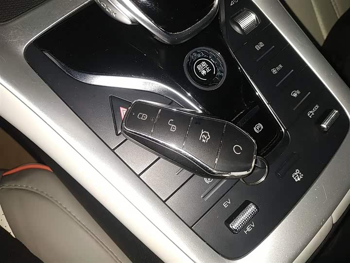 Фото 9 - BYD Song Pro Hybrid