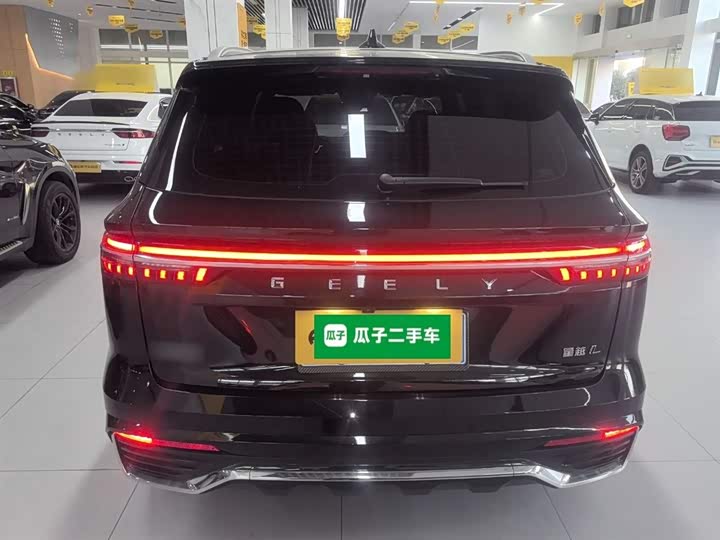 Фото 6 - Geely Monjaro