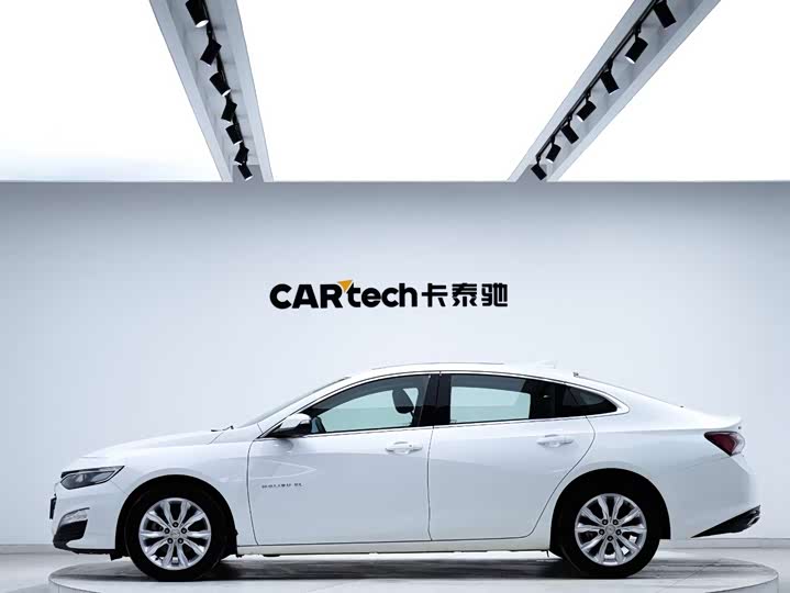 Фото 4 - Chevrolet Malibu XL