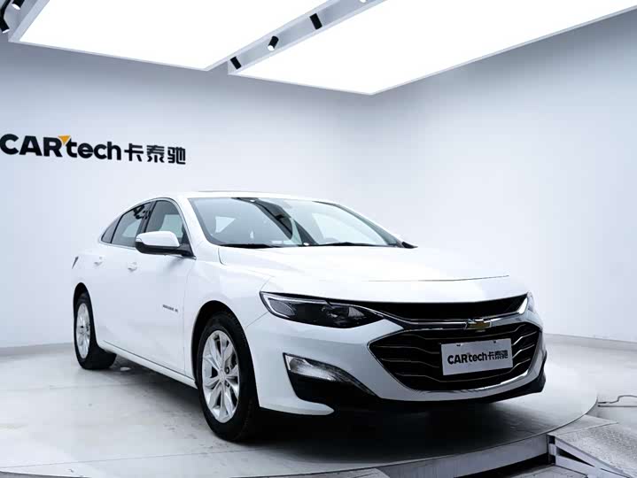 Фото 8 - Chevrolet Malibu XL