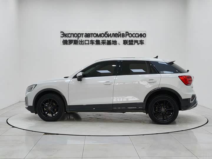 Фото 6 - Audi Q2L