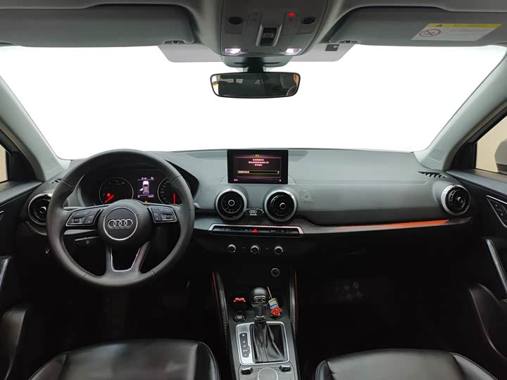 Фото 9 - Audi Q2L