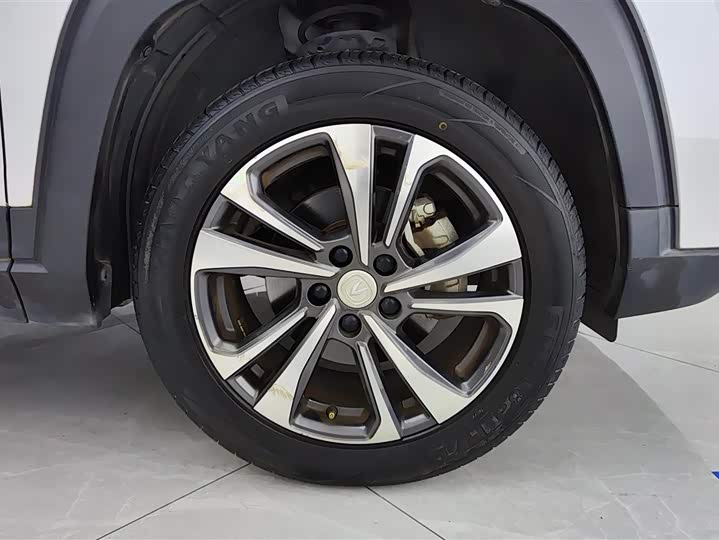 Фото 6 - Changan CS35 Plus