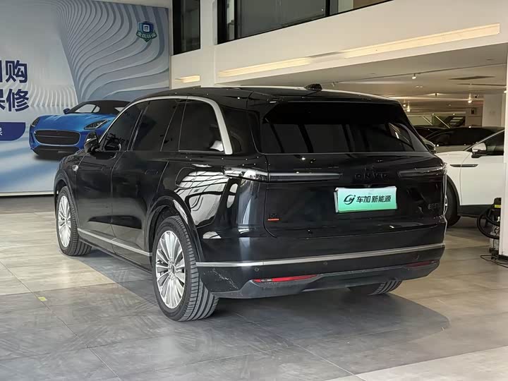 Фото 9 - Nio Onvo L90