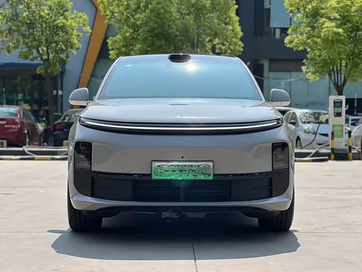 Фото 2 - LiXiang L6