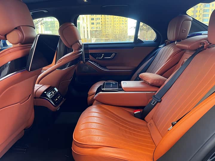 Фото 5 - Mercedes-Benz S-Class