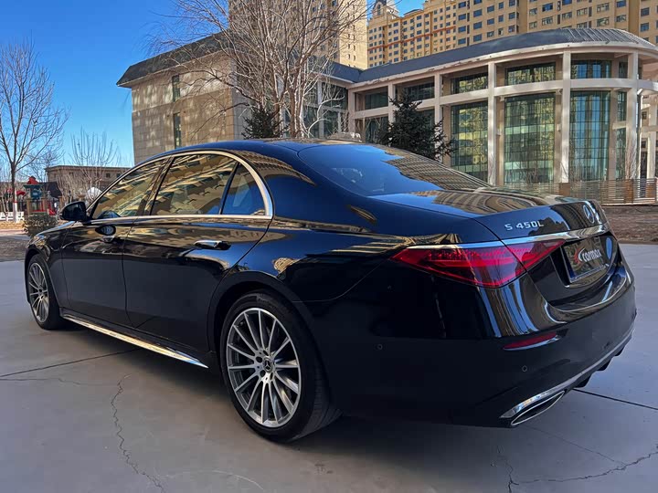 Фото 9 - Mercedes-Benz S-Class