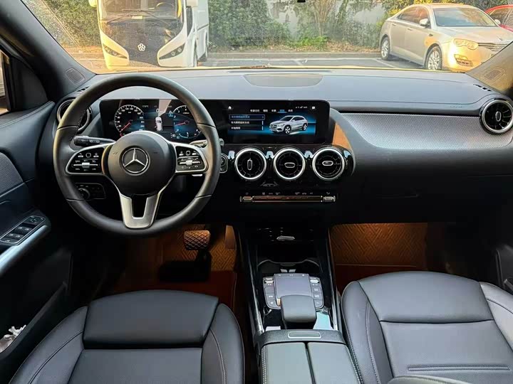 Фото 5 - Mercedes-Benz GLA-Class