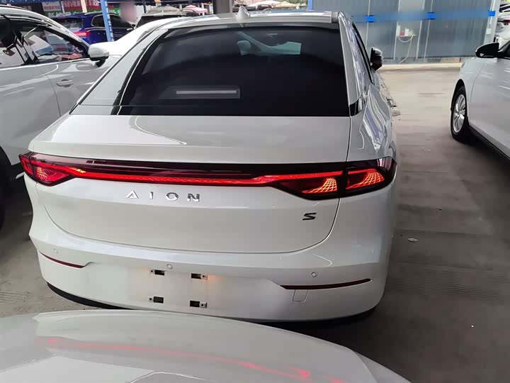 Фото 6 - GAC Aion S