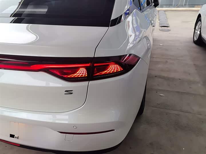 Фото 8 - GAC Aion S