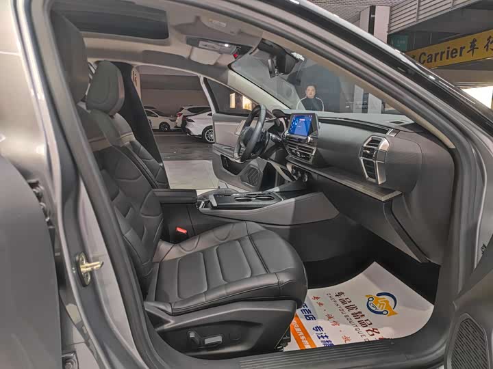 Фото 9 - Citroen C5 X