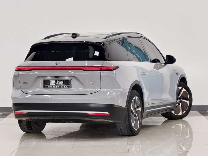 Фото 4 - Nio ES6