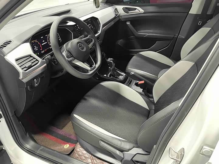 Фото 5 - Volkswagen Tacqua