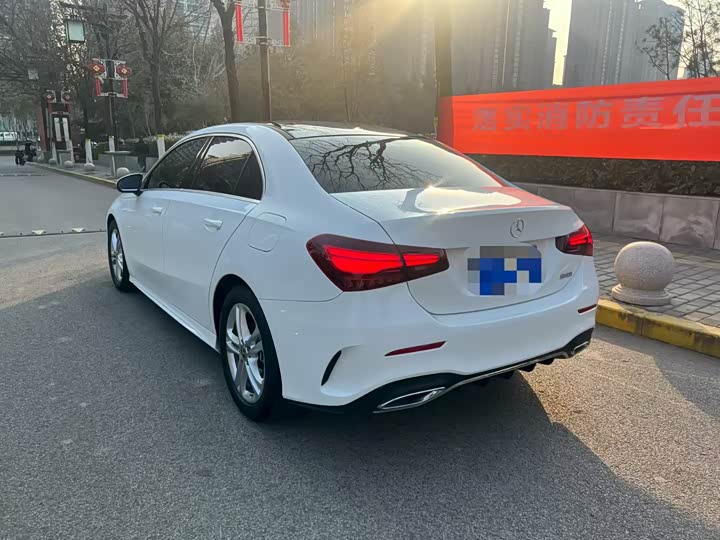 Фото 9 - Mercedes-Benz A-Class