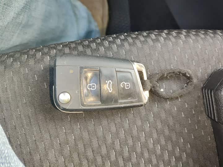 Фото 9 - Volkswagen Tacqua