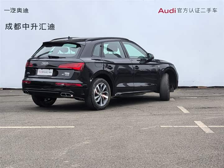 Фото 4 - Audi Q5L