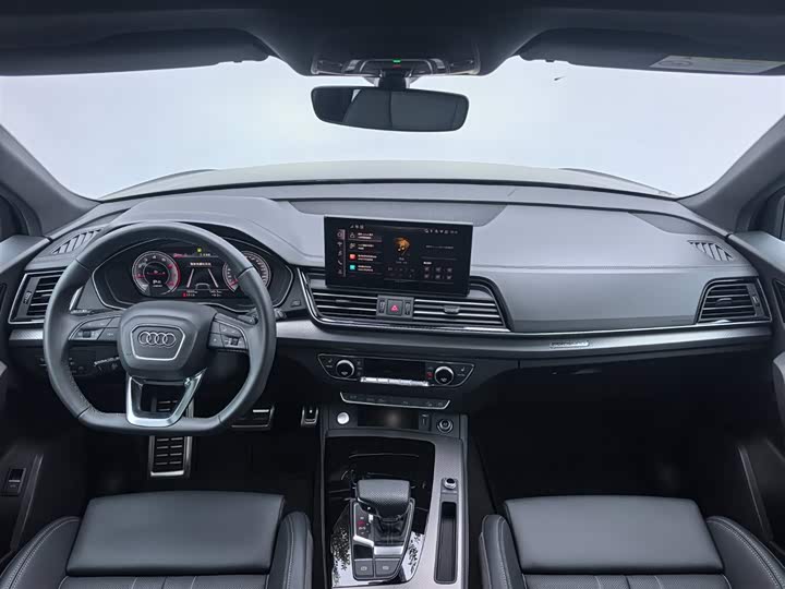 Фото 9 - Audi Q5L
