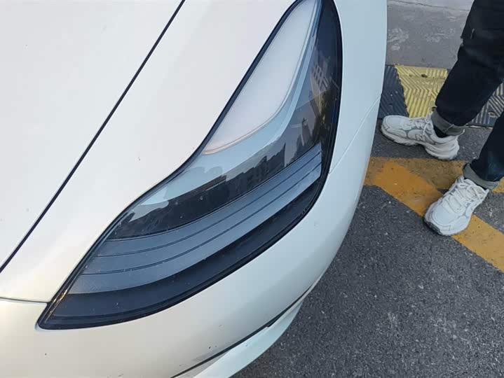 Фото 5 - Tesla Model 3