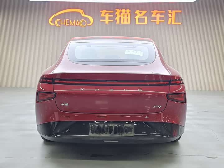 Фото 6 - XPeng P7