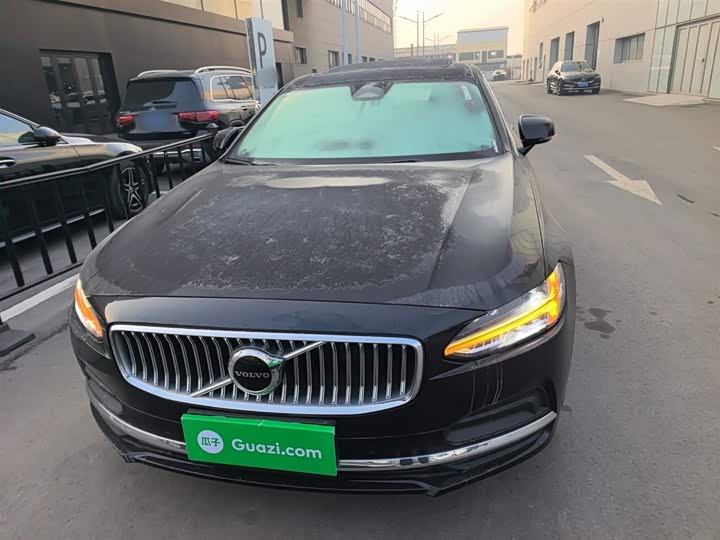 Фото 3 - Volvo S90