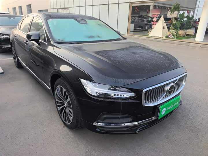Фото 4 - Volvo S90