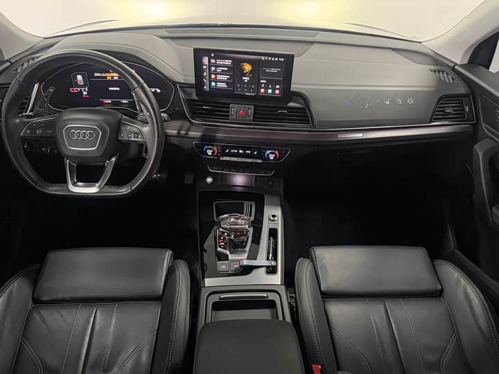 Фото 8 - Audi Q5L