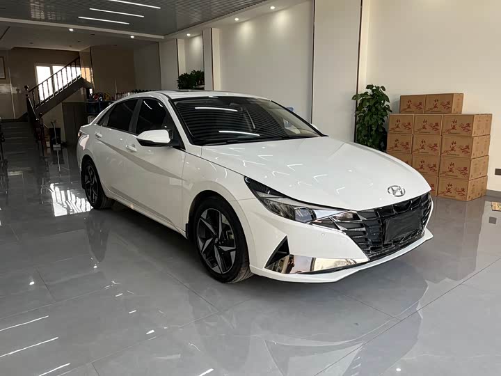 Фото 3 - Hyundai Elantra N line