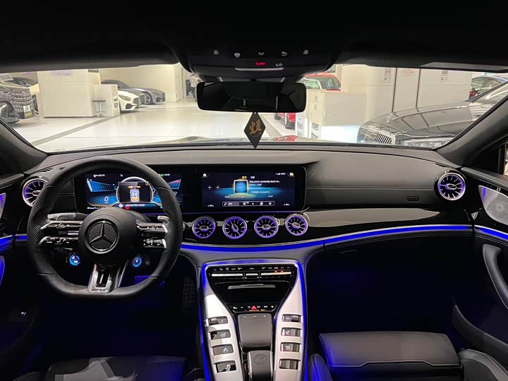 Фото 7 - Mercedes-Benz AMG GT