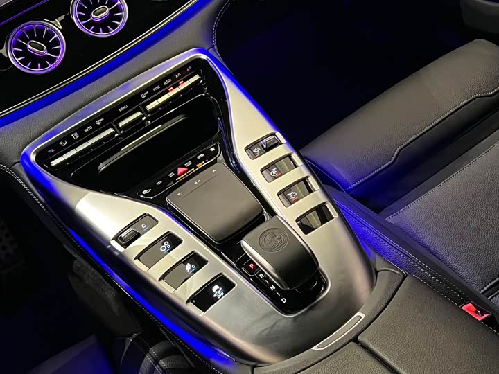 Фото 8 - Mercedes-Benz AMG GT