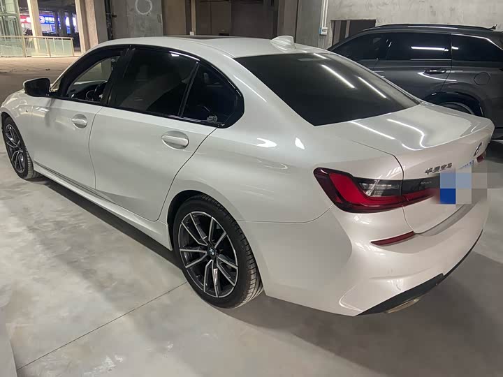 Фото 9 - BMW 3 Series