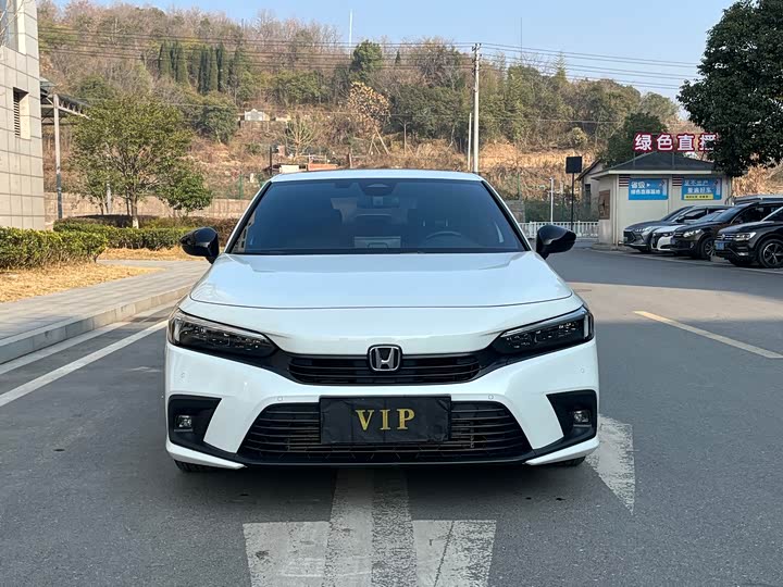 Фото 3 - Honda Civic