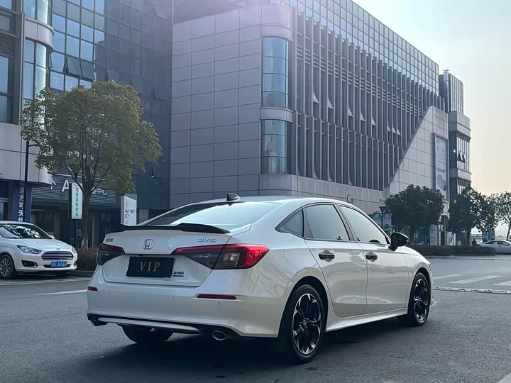 Фото 6 - Honda Civic