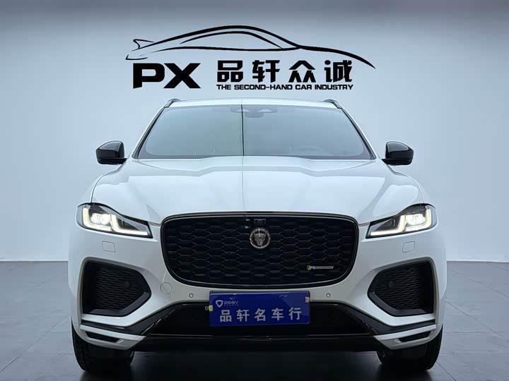 Фото 2 - Jaguar F-Pace