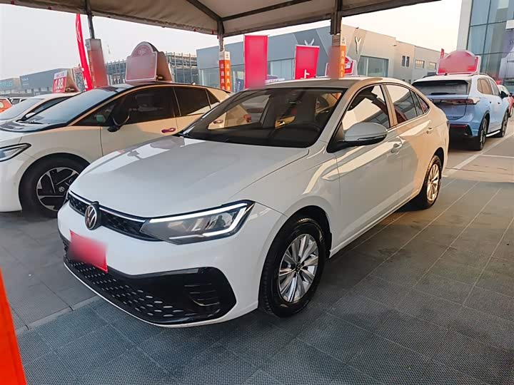 Фото 1 - Volkswagen Lavida