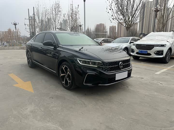 Фото 3 - Volkswagen Passat