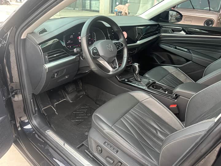 Фото 4 - Volkswagen Passat