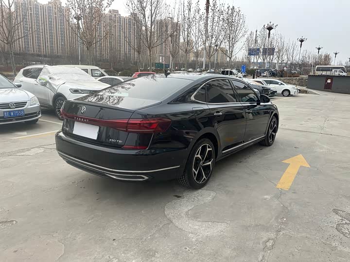 Фото 9 - Volkswagen Passat