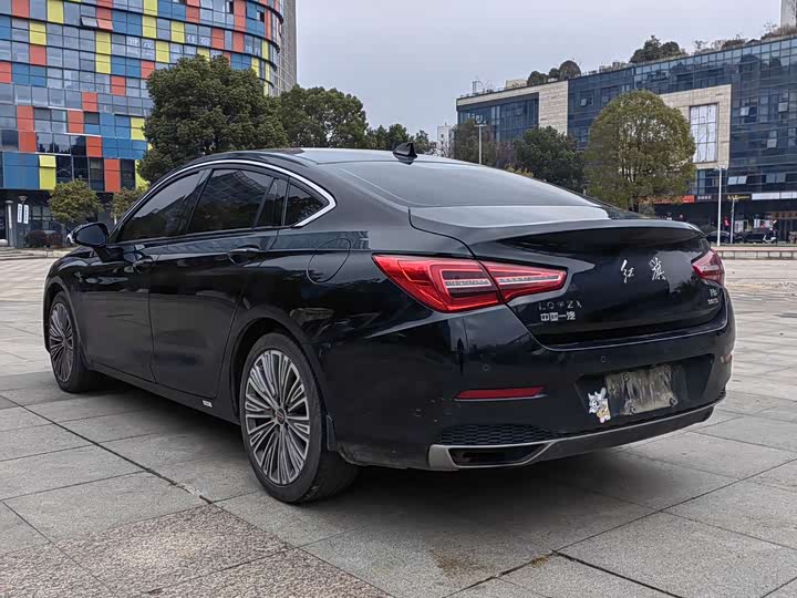 Фото 3 - Hongqi H5
