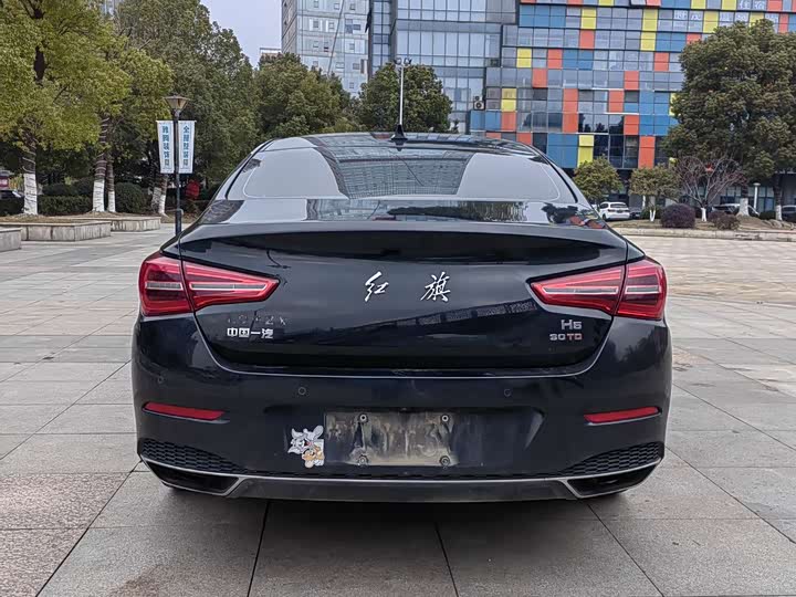 Фото 4 - Hongqi H5