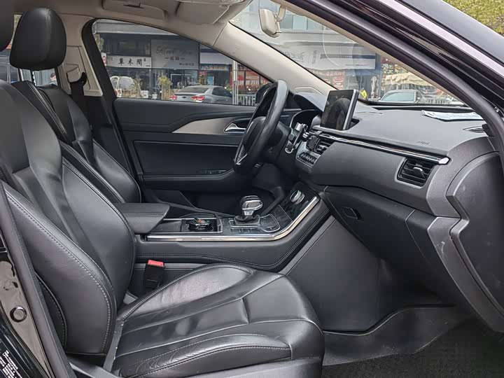 Фото 9 - Hongqi H5