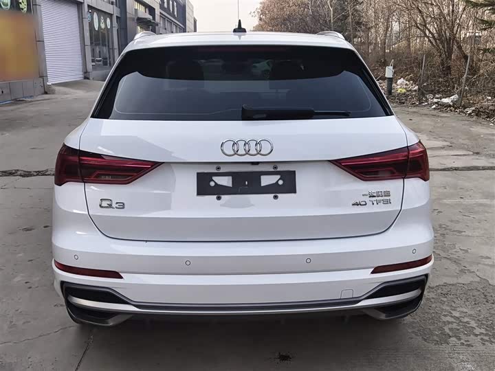 Фото 6 - Audi Q3