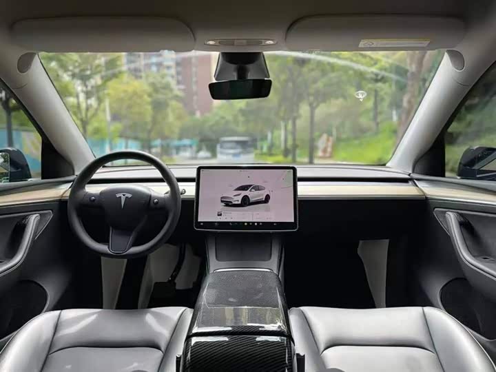 Фото 7 - Tesla Model Y