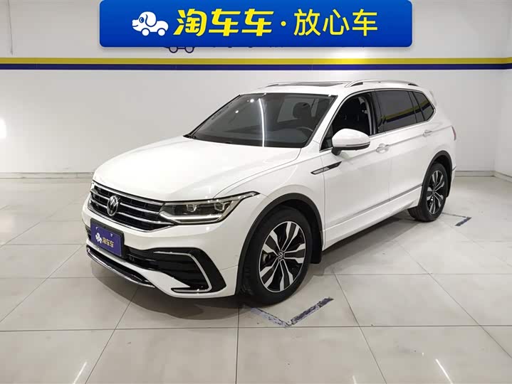 Фото 1 - Volkswagen Tiguan L Pro