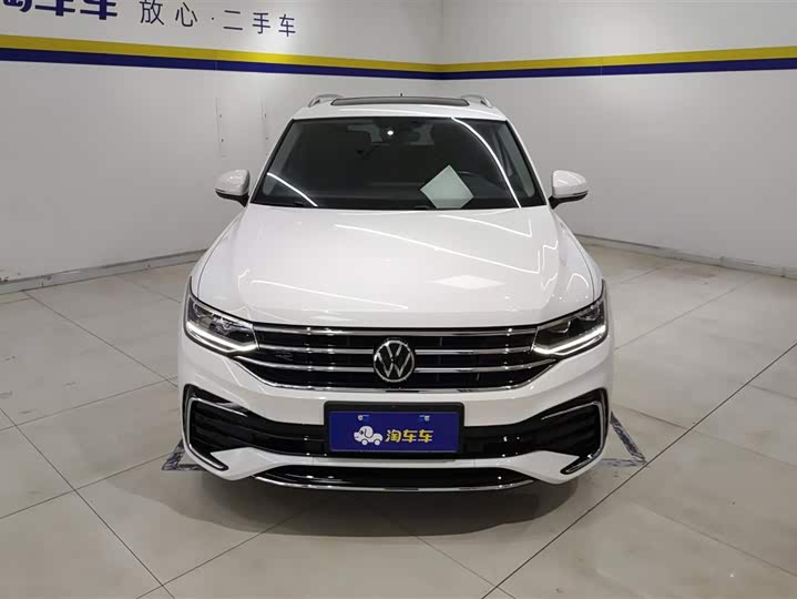 Фото 2 - Volkswagen Tiguan L Pro