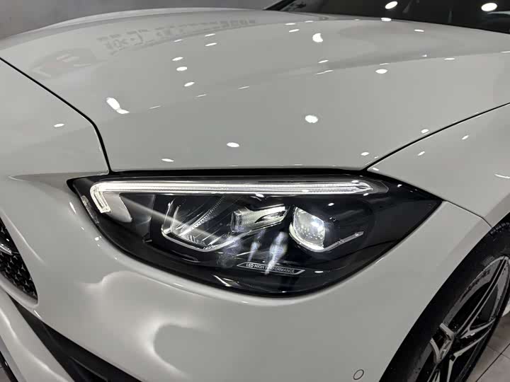 Фото 9 - Mercedes-Benz C-Class