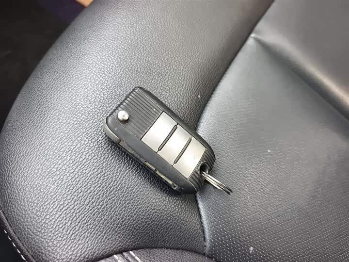 Фото 9 - Roewe i6