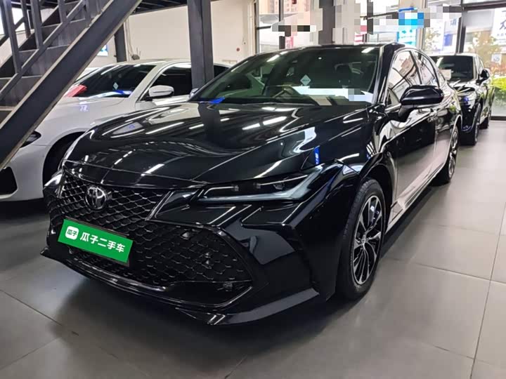 Фото 1 - Toyota Avalon